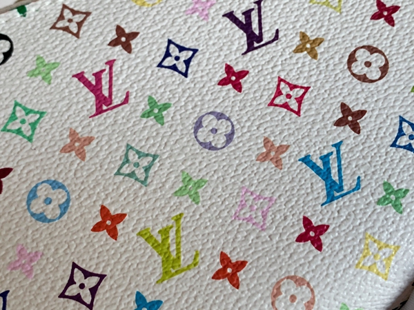 LVコピーウォレット着用イメージ